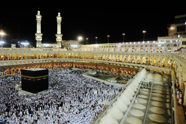 Local-Foods-to-Try-While-on-Umrah-in-Saudi-Arabia